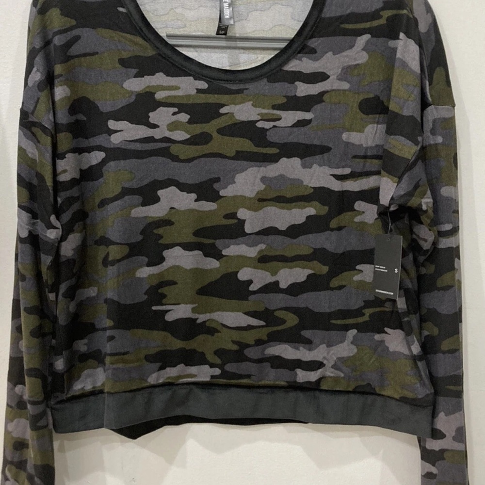 Steve Madden Camouflage Long Sleeve loungewear pajama set